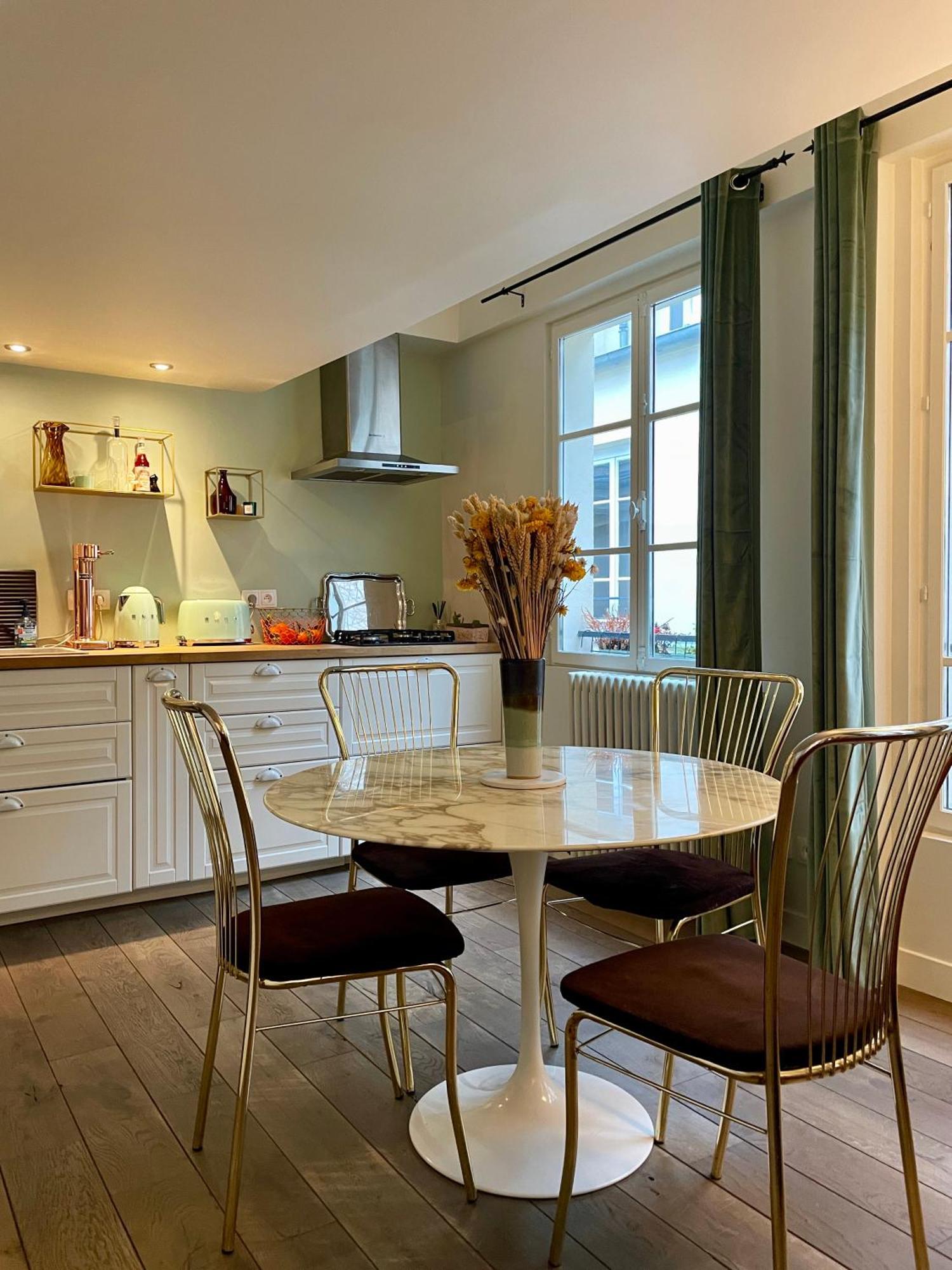 Maison Marais - Calme Et Terrasse Parijs